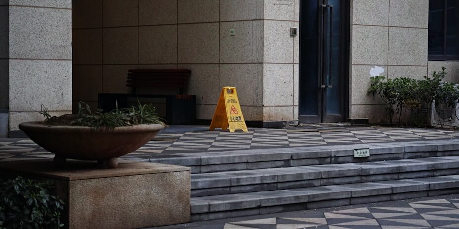 slip-and-fall-lawyers-near-me-image